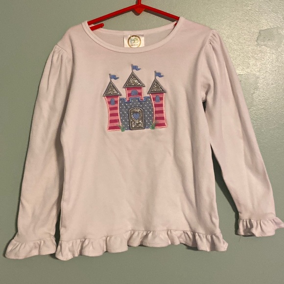 Little girls shirt with castle design - Picture 1 of 6